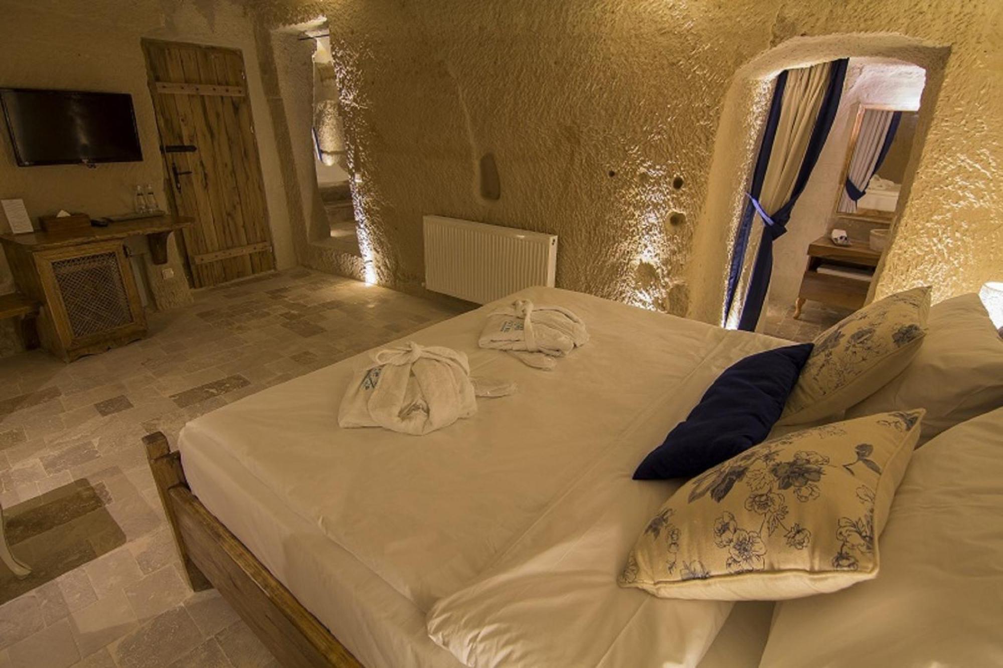 Azure Cave Suites - Cappadocia Гьореме Екстериор снимка