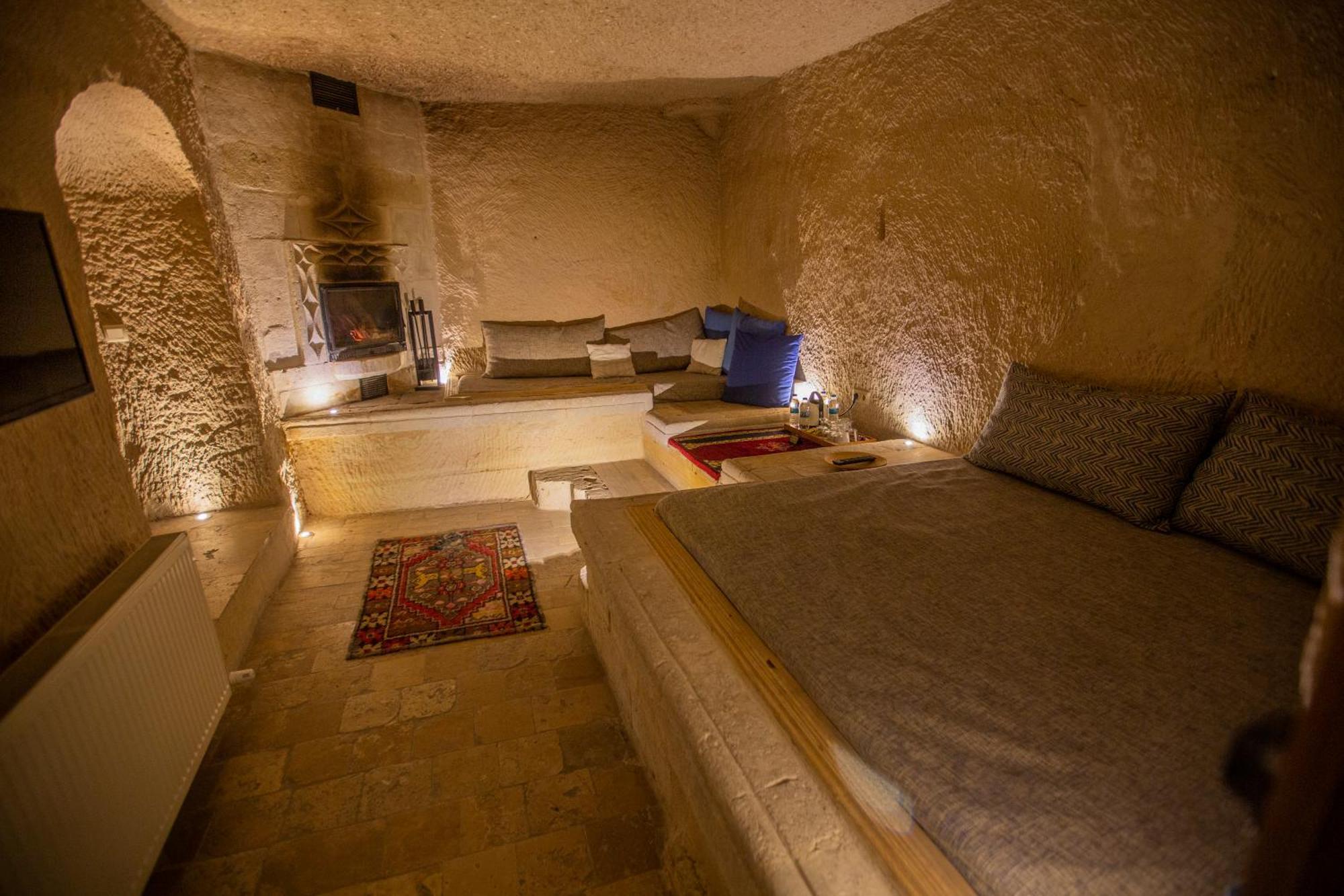 Azure Cave Suites - Cappadocia Гьореме Екстериор снимка