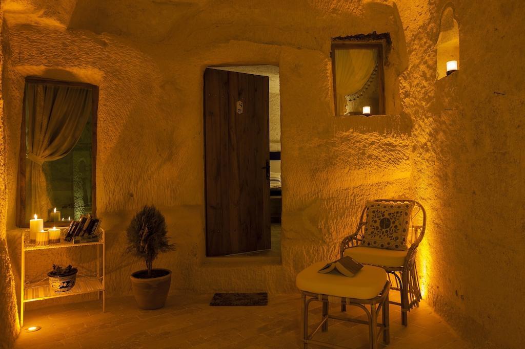 Azure Cave Suites - Cappadocia Гьореме Стая снимка