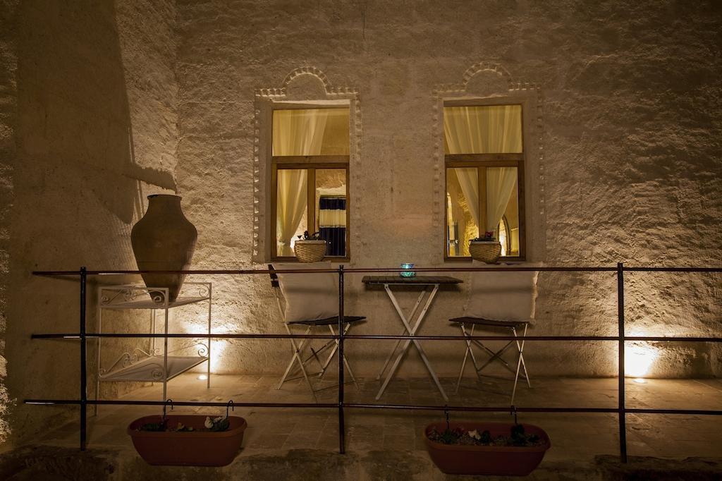 Azure Cave Suites - Cappadocia Гьореме Стая снимка
